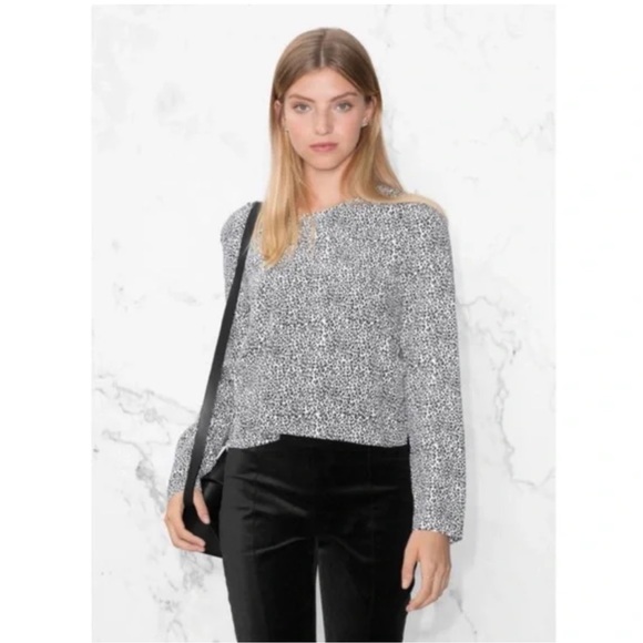 & Other Stories White and Black Cheetah Long Sleeve Open Back Blouse Size 4 - Picture 2 of 9